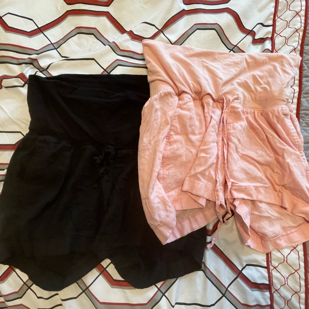 Maternity shorts
